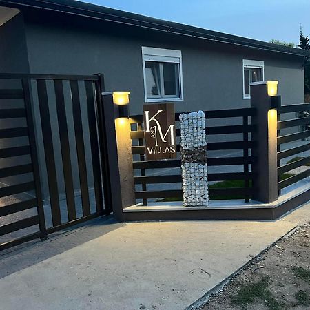 K&M Villas Nea Kallikrateia Exterior foto