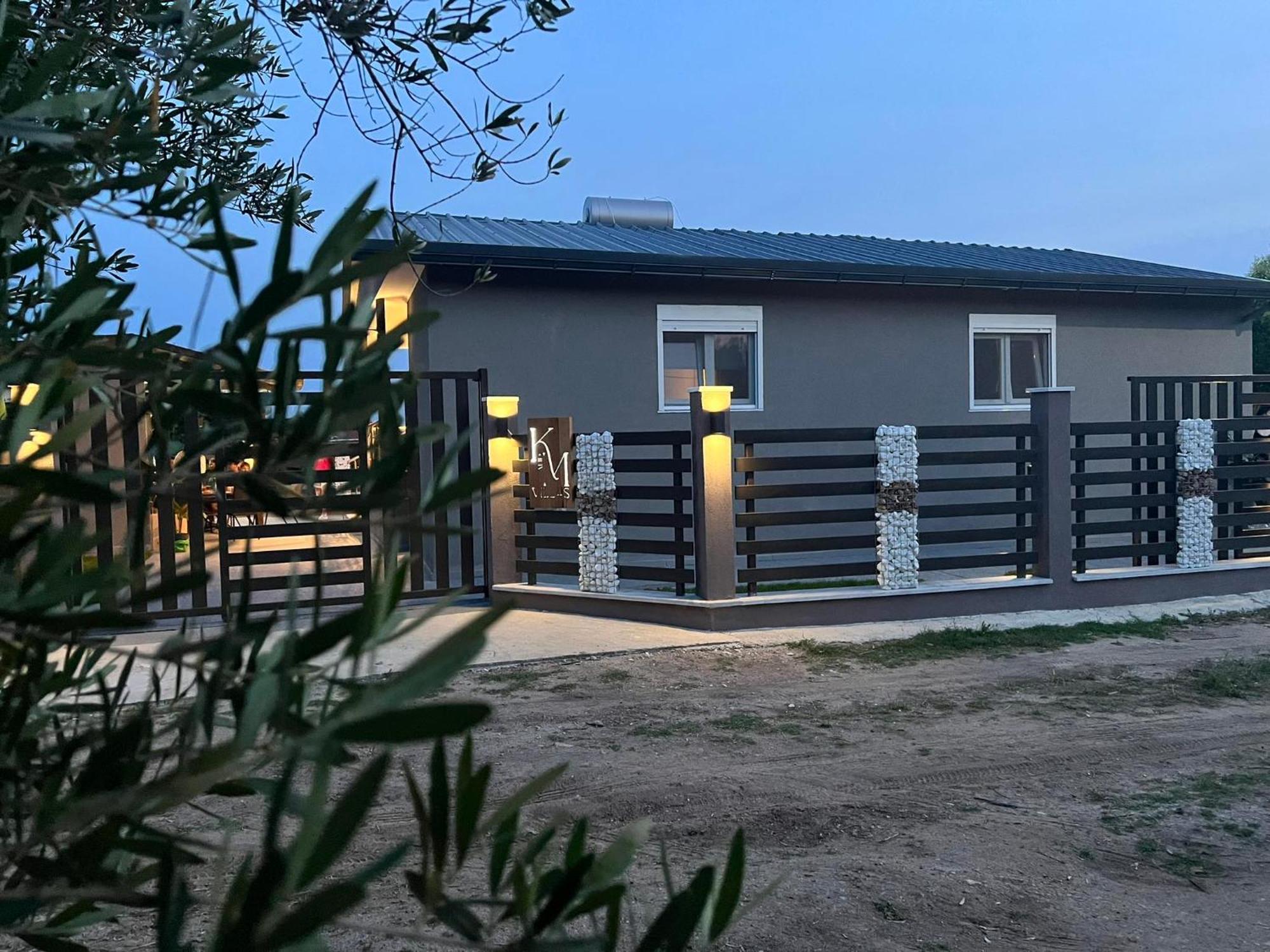 K&M Villas Nea Kallikrateia Exterior foto